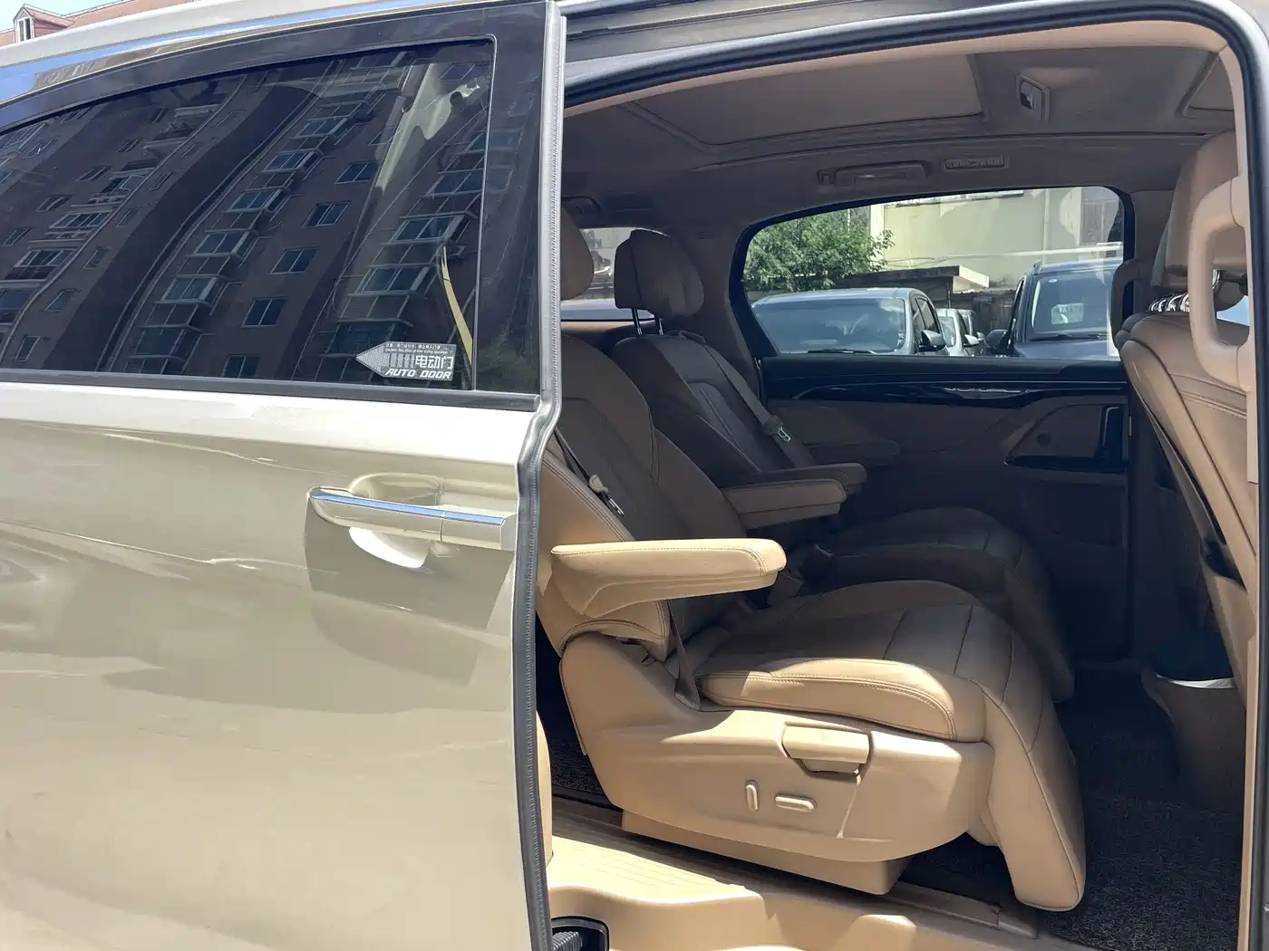 Buick GL8 2018 ES 28T Luxury Type China VI фото 11