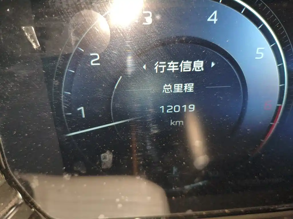 Фото 5 - Hongqi HS5