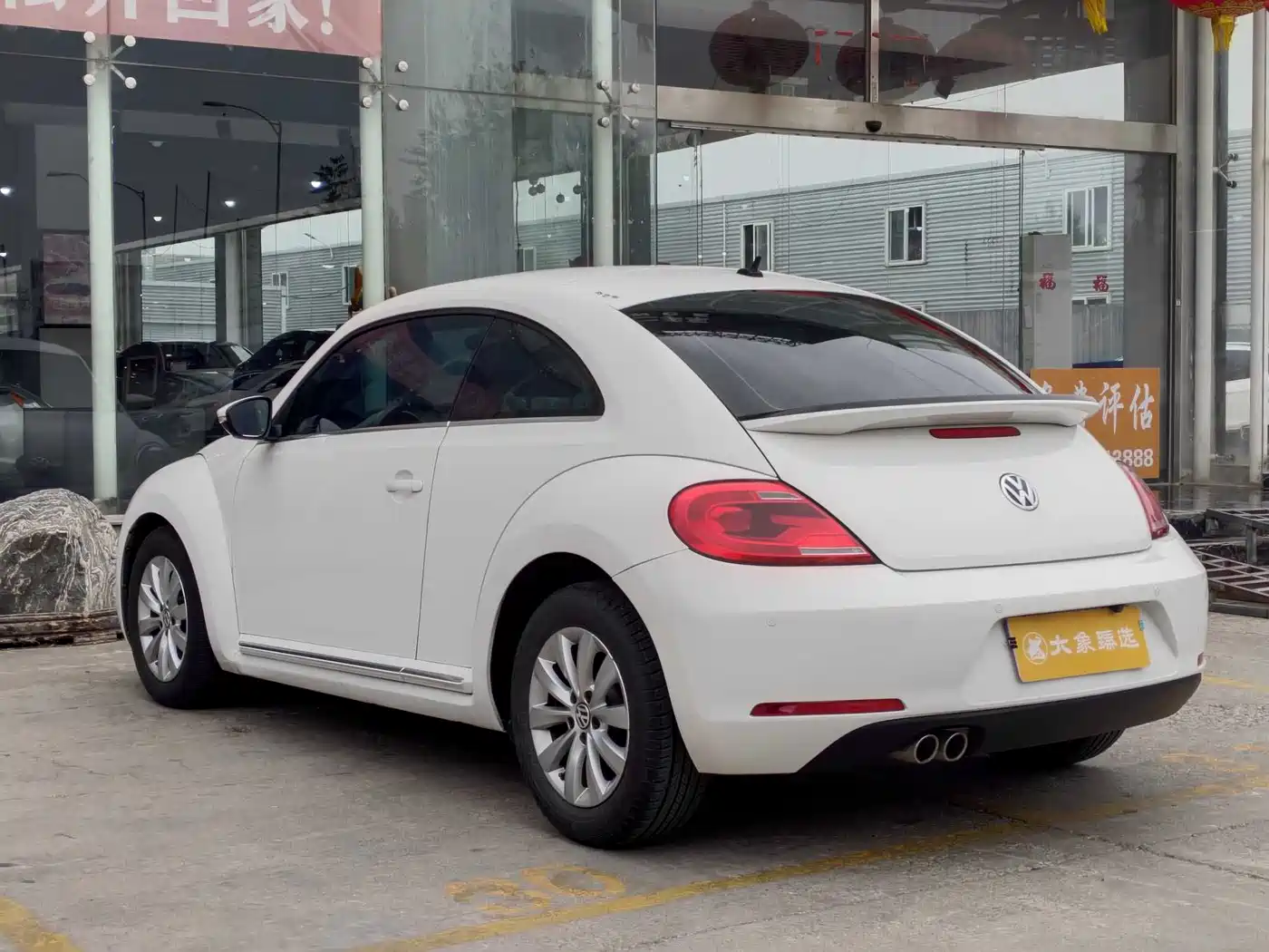 Volkswagen Beetle 2014 1.4TSI Fashion Edition фото 16