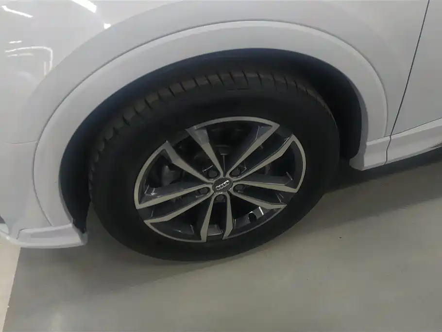 Audi Q3 2021 35 TFSI Progressive Sport фото 6
