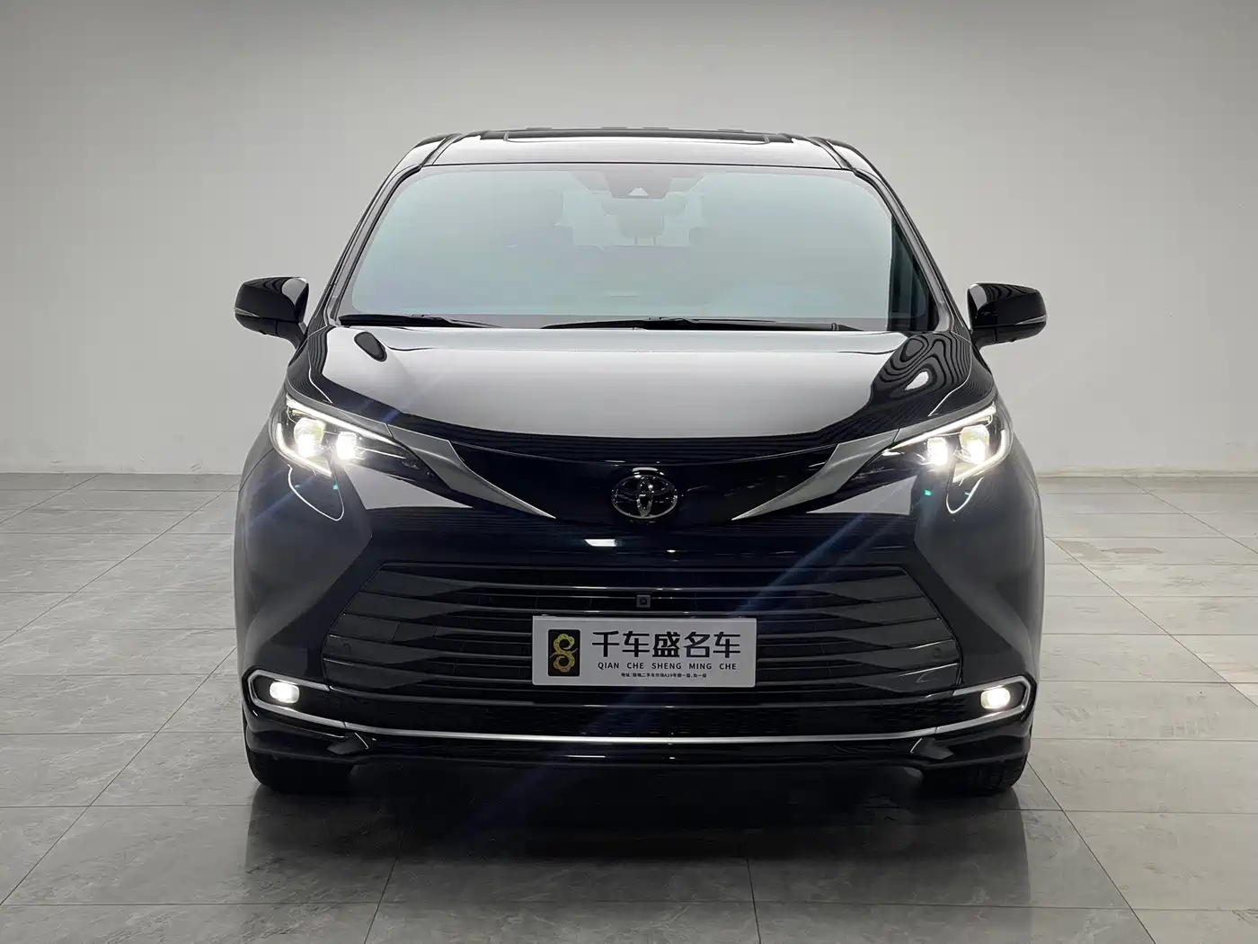 Toyota Sienna 2025 2026 2.5L Hybrid AWD Premium Edition