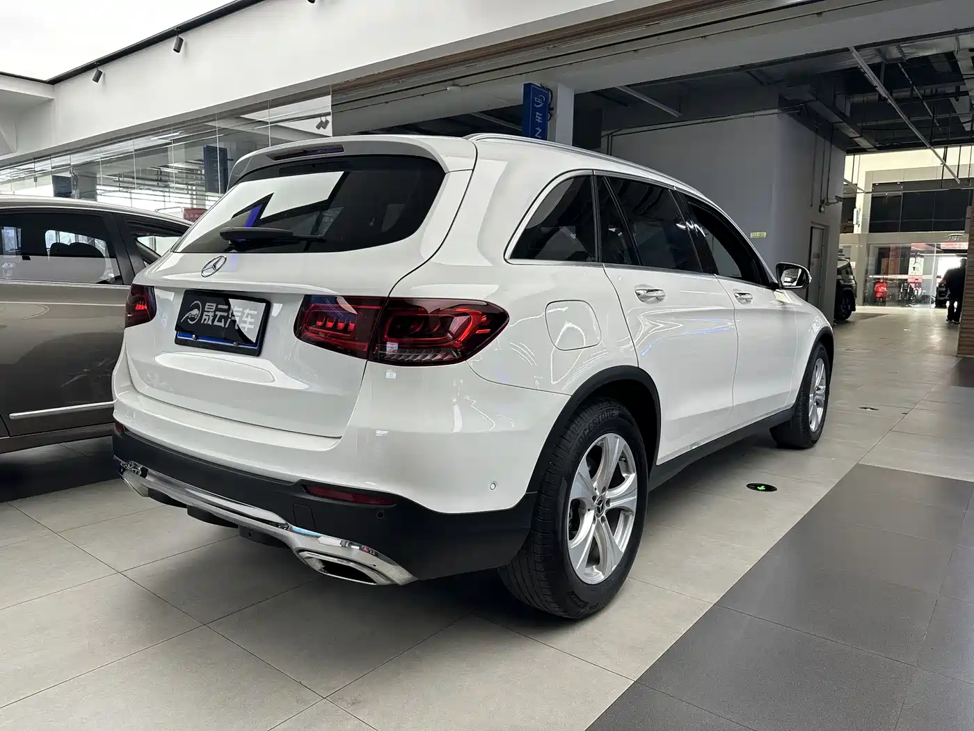Mercedes-Benz GLC 2020 Facelift GLC 260 L 4MATIC Dynamic фото 9