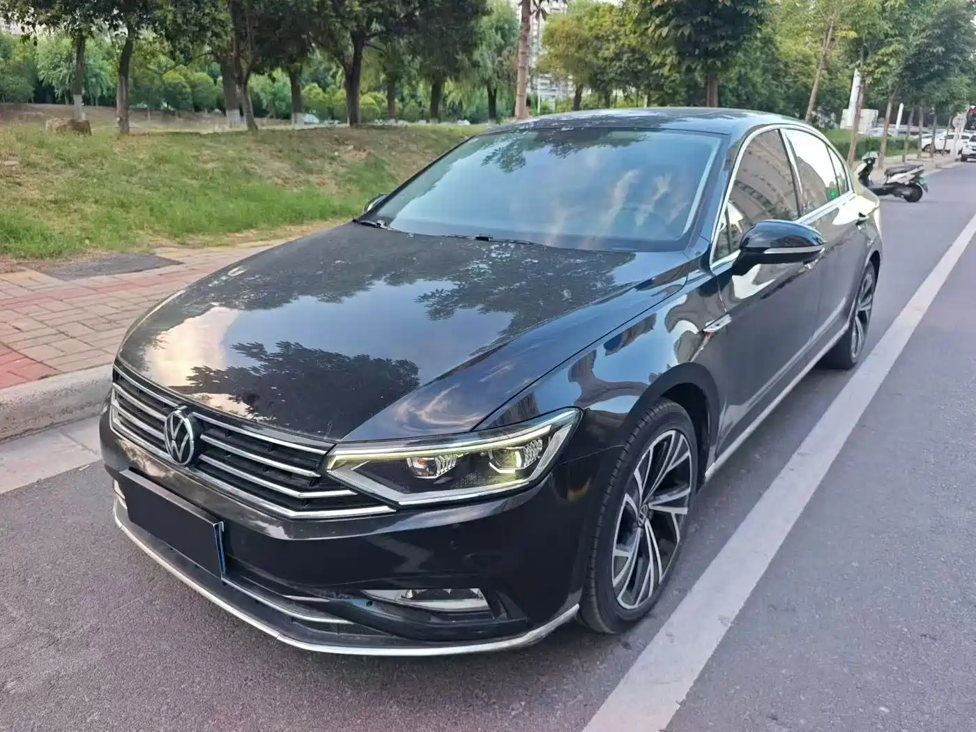 Фото 3 - Volkswagen Magotan