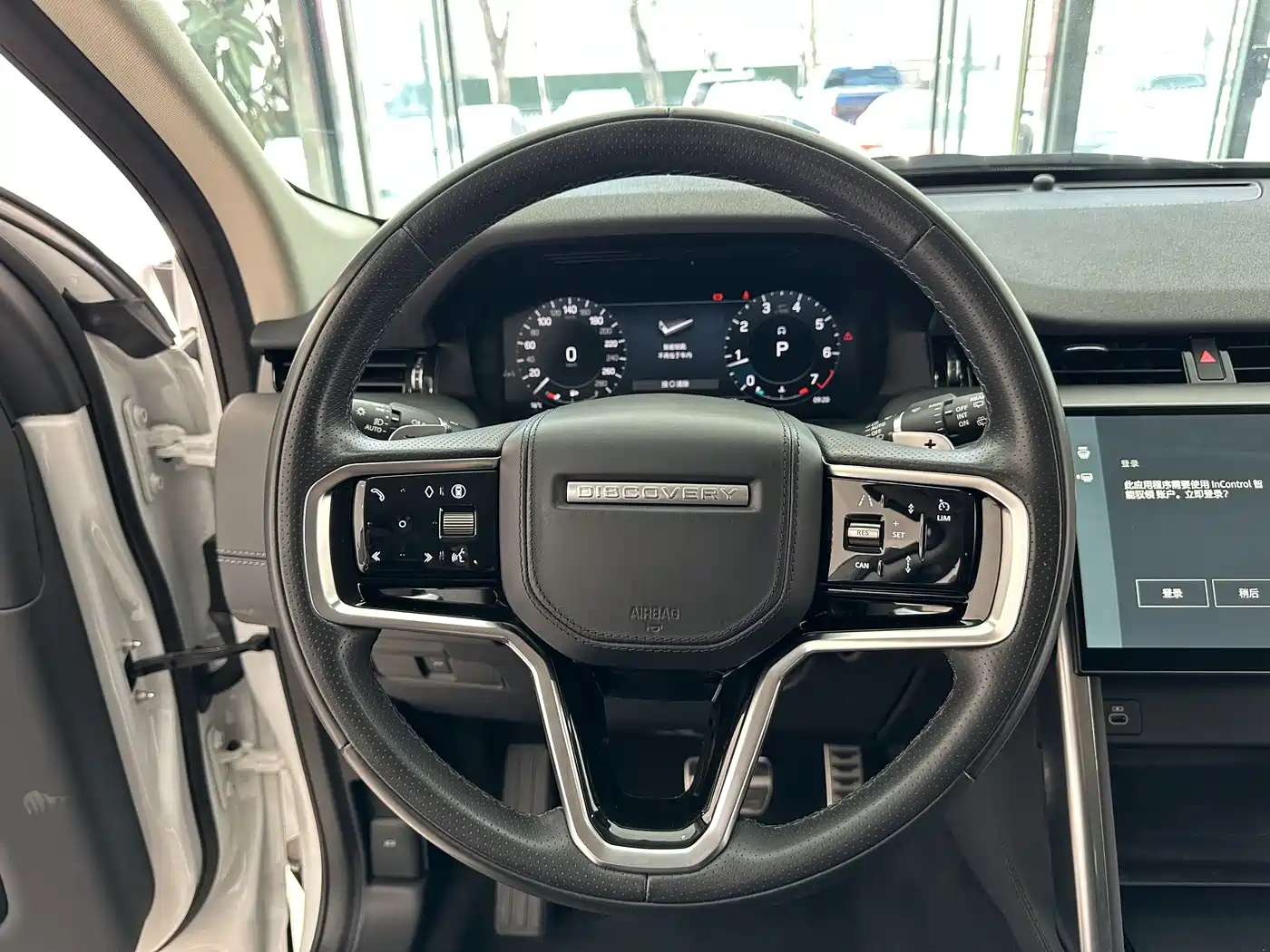 Land Rover Discovery Sport 2024 Luxury Custom Edition фото 6