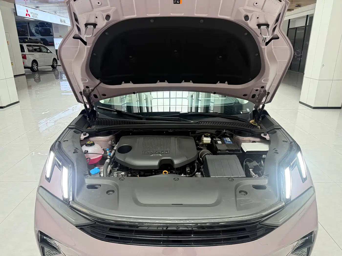 Lynk & Co 06 2025 Renew 1.5T Halo фото 15