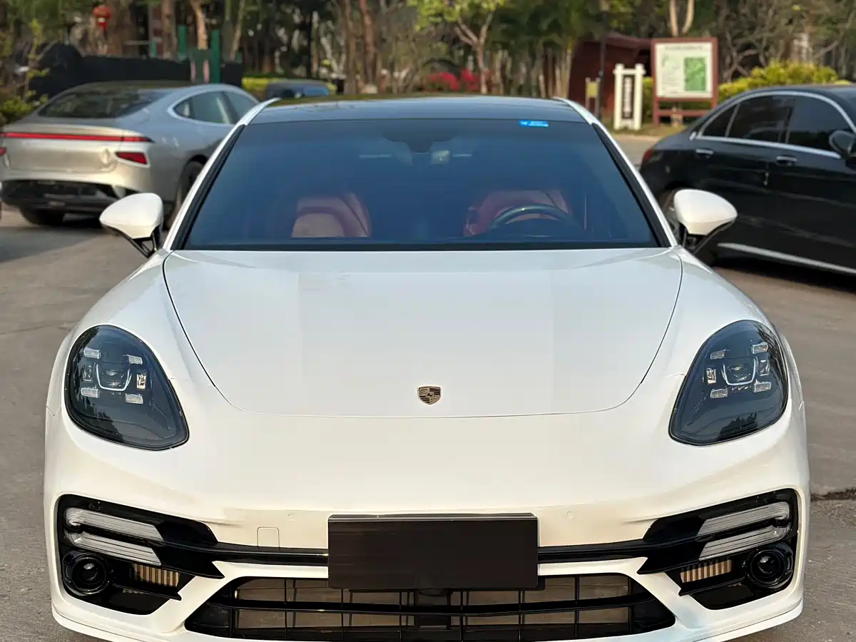 Porsche Panamera 2019 Panamera 2.9T фото 2