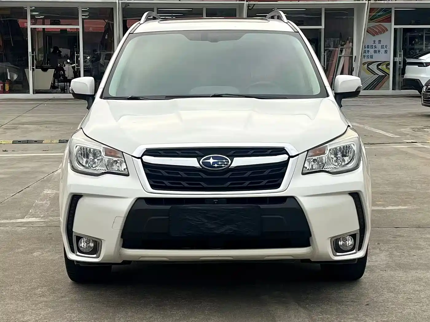 Subaru Forester 2016 2.0i Fashion Navigation Edition фото 2