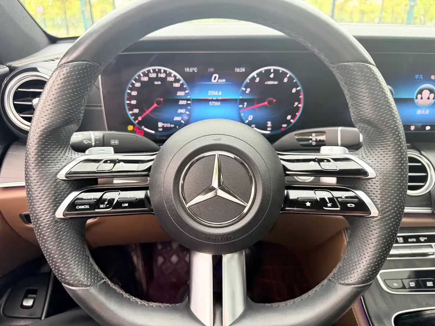  E CLASS