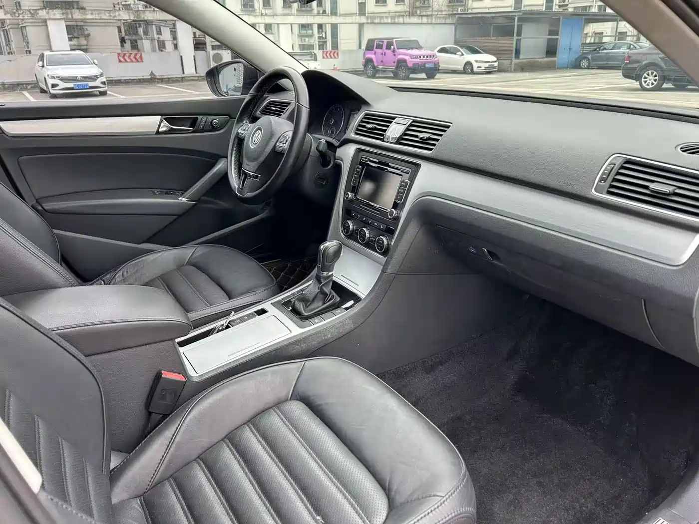 Volkswagen Passat 2014 1.8TSI DSG Executive Edition фото 15