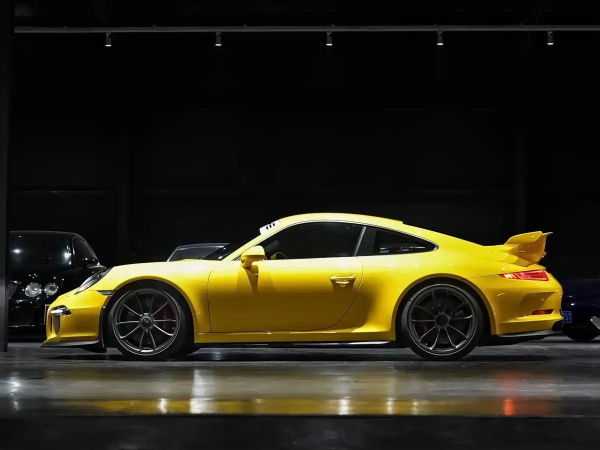 Фото 3 - Porsche 911