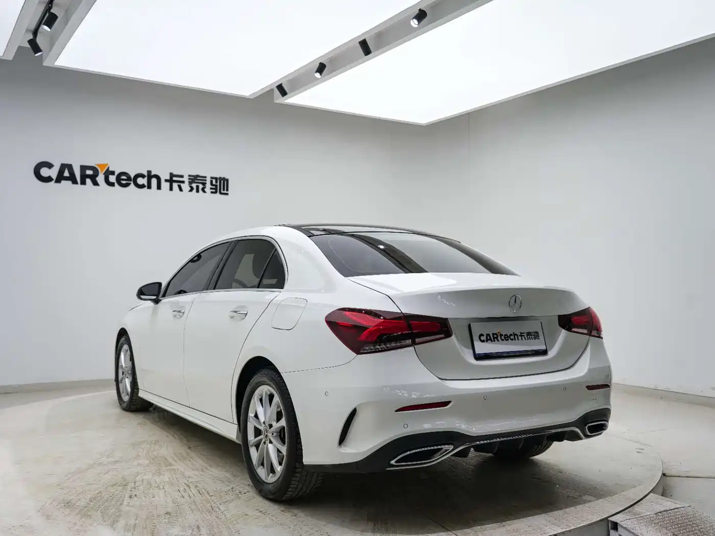Mercedes-Benz A-Class 2021 A 200 L Sport Sedan Fashion Edition фото 19