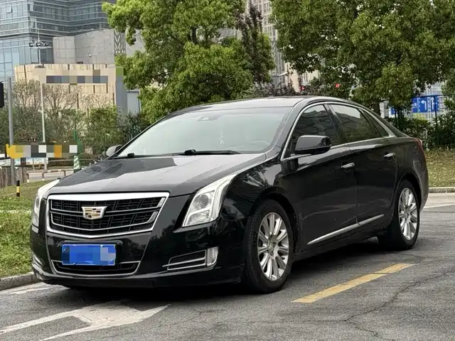 cadillac xts