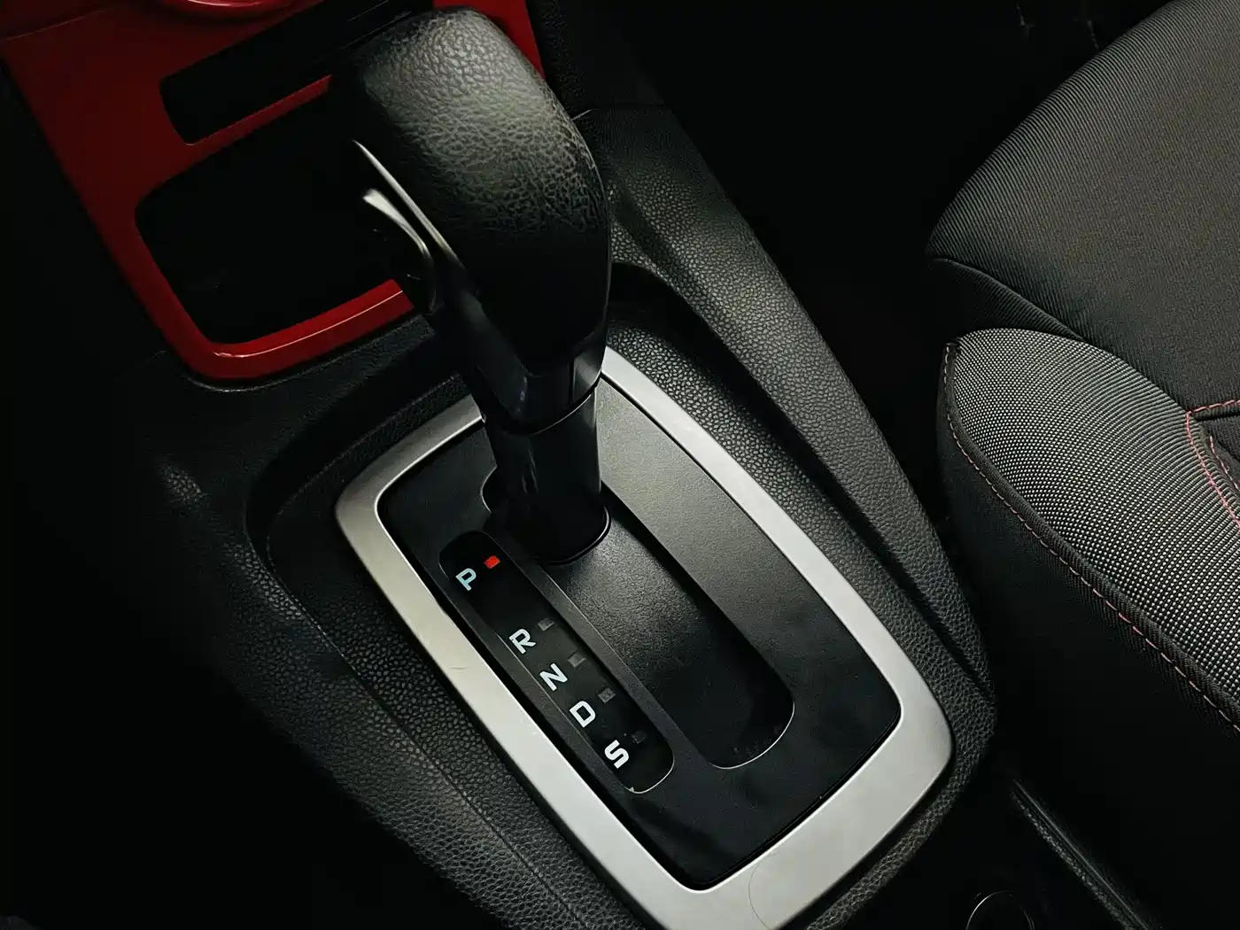 Photo 8 - Ford Fiesta