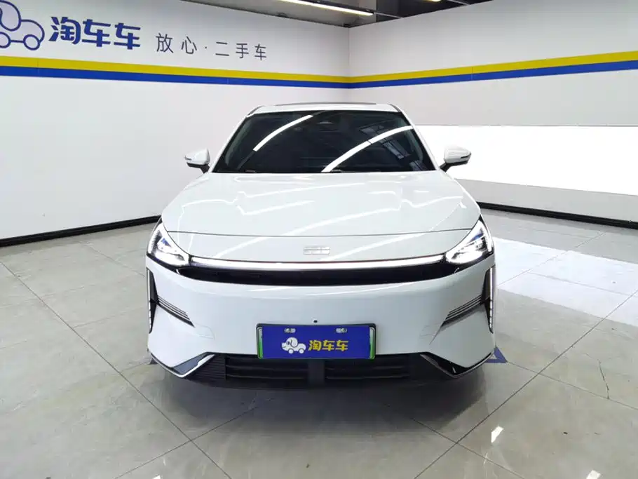 Geely Galaxy Galaxy L6 2026 2025 EM-i 140km Starship Edition