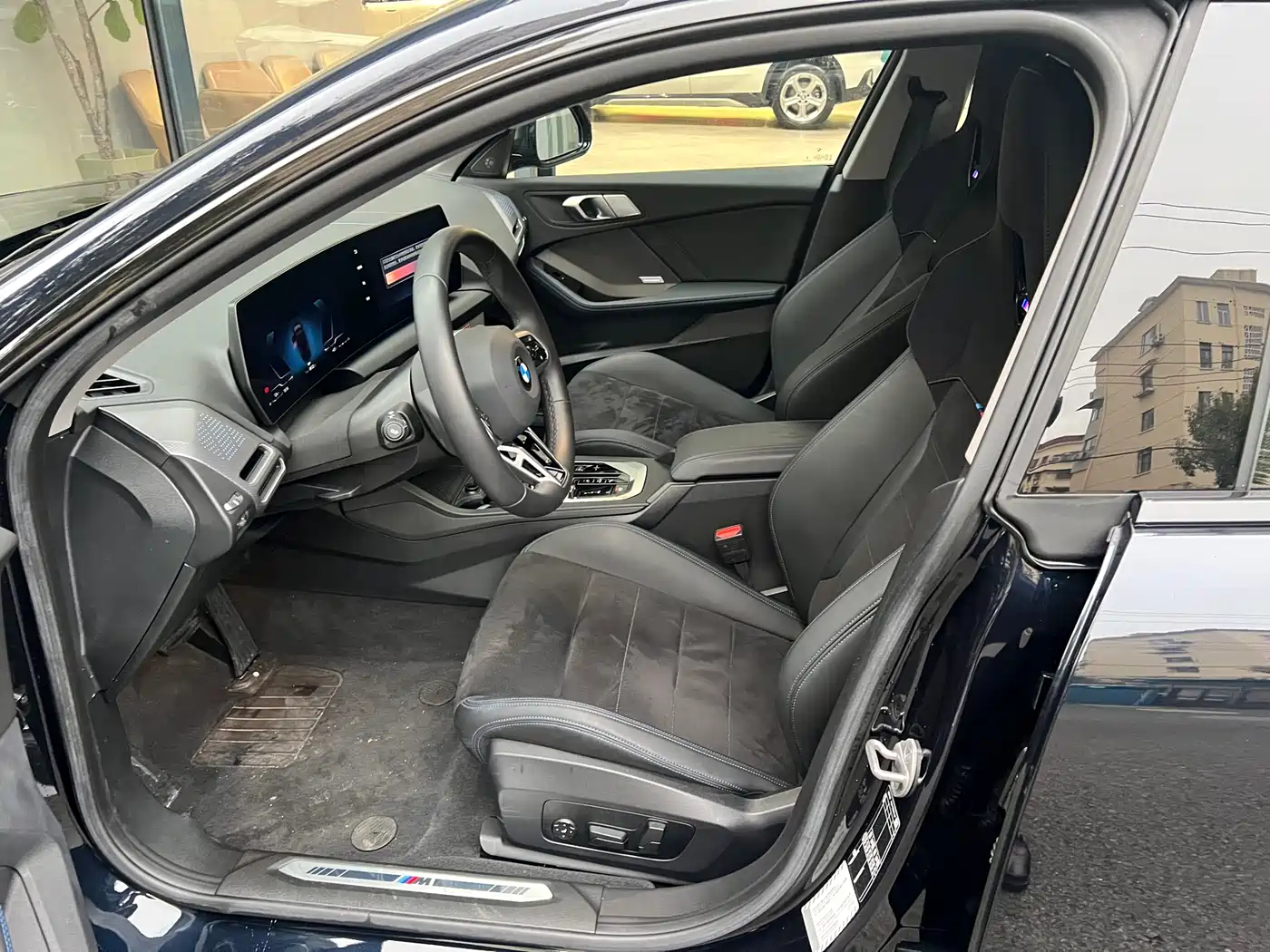 BMW 2 Series 2025 225L M Sport Moonlight Package фото 8