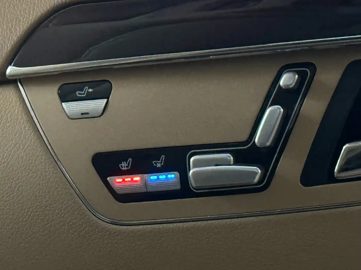 Mercedes-Benz S-Class 2012 S 300 L Luxury Grand Edition фото 19