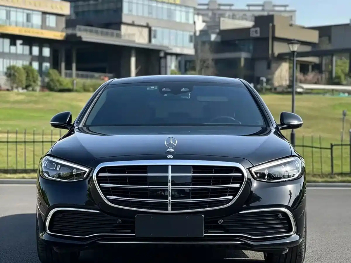 Photo 2 - Mercedes-Benz S-Class
