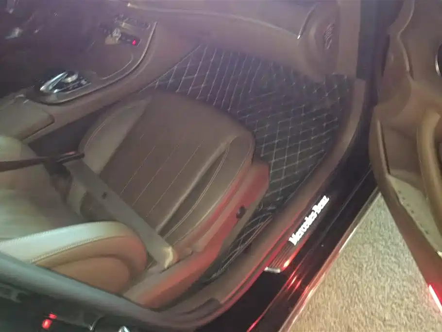 Mercedes-Benz E-Class 2018 E 300 L Luxury фото 8