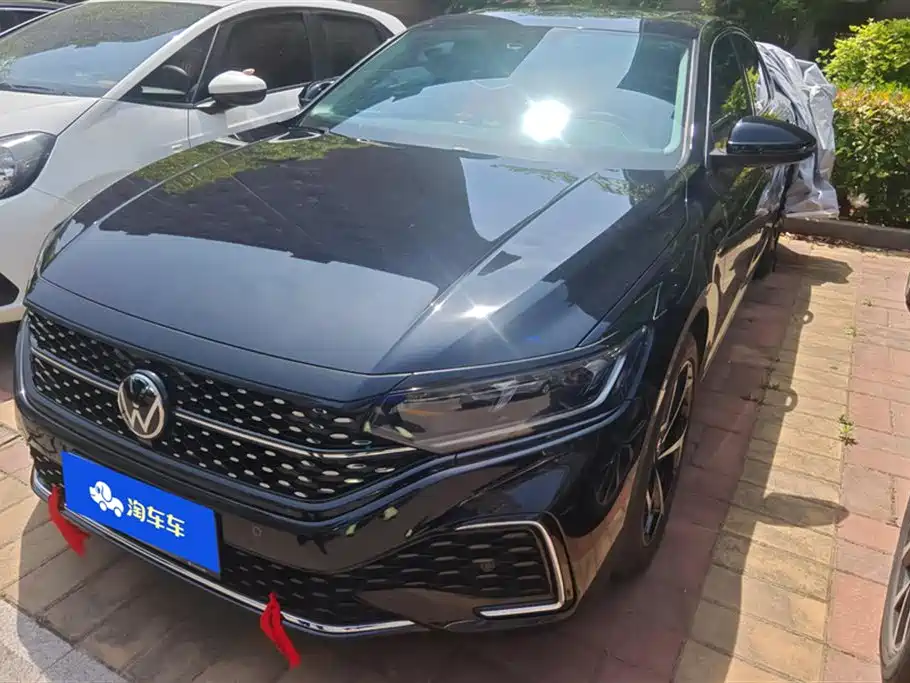 Volkswagen Passat 2024 380TSI Starlight Dragon Soaring Edition