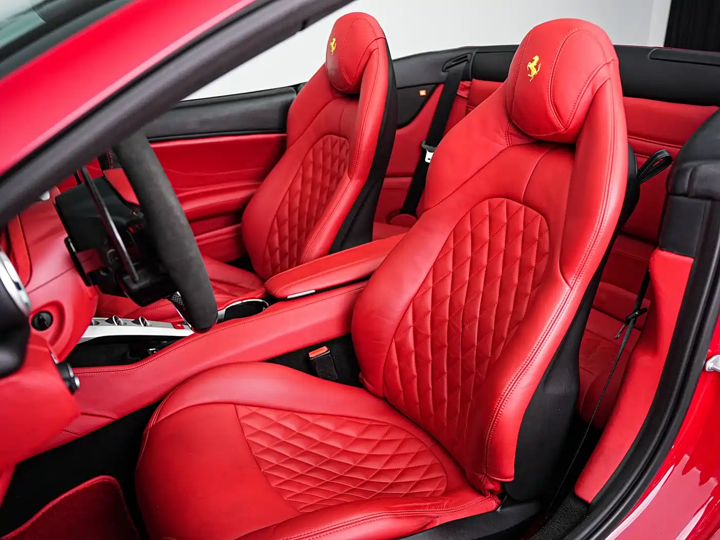 Ferrari California T 2015 2015 3.9T Standard