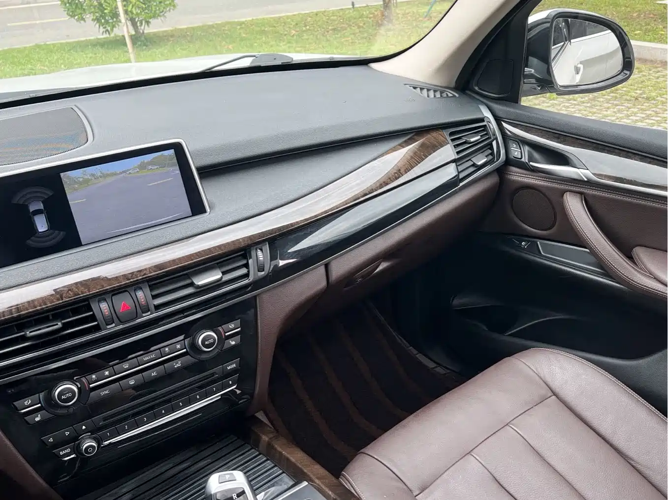 BMW X5 (Import) 2018 xDrive28i фото 12