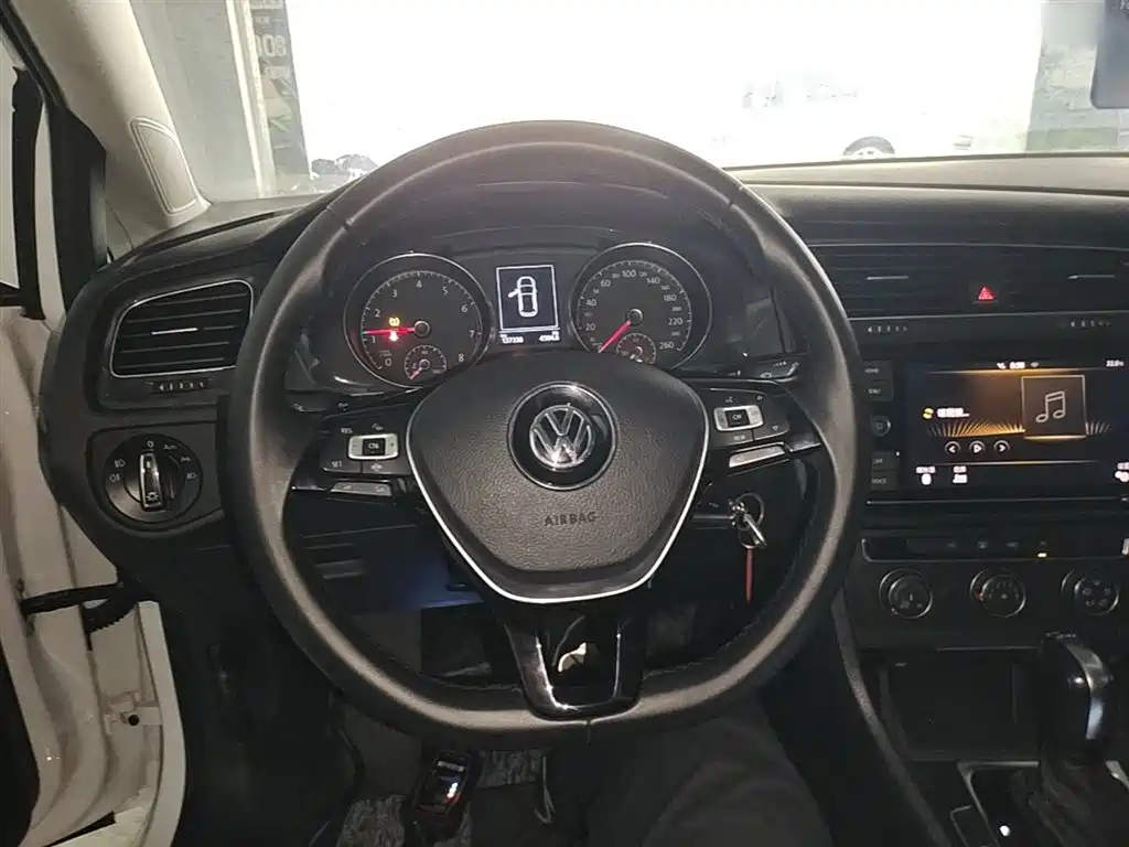 Volkswagen Golf 2019 280TSI DSG Comfort (China V) фото 11
