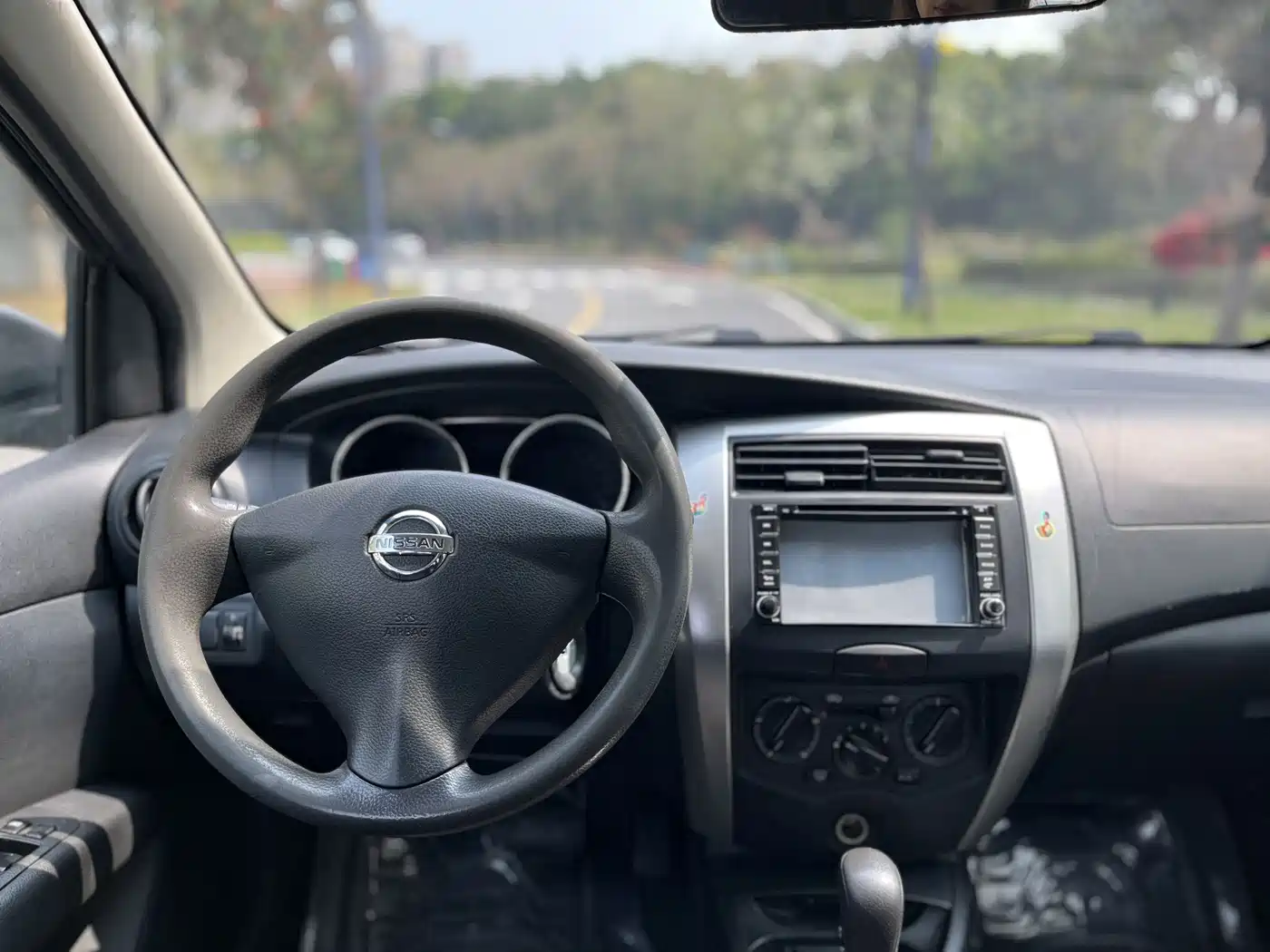 Nissan Livina 2013 2013 1.6XE CVT Comfort