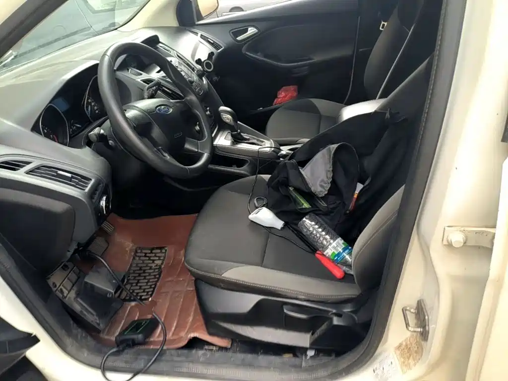 Ford Focus 2015 2012 Hatchback 1.6L Automatic Comfort