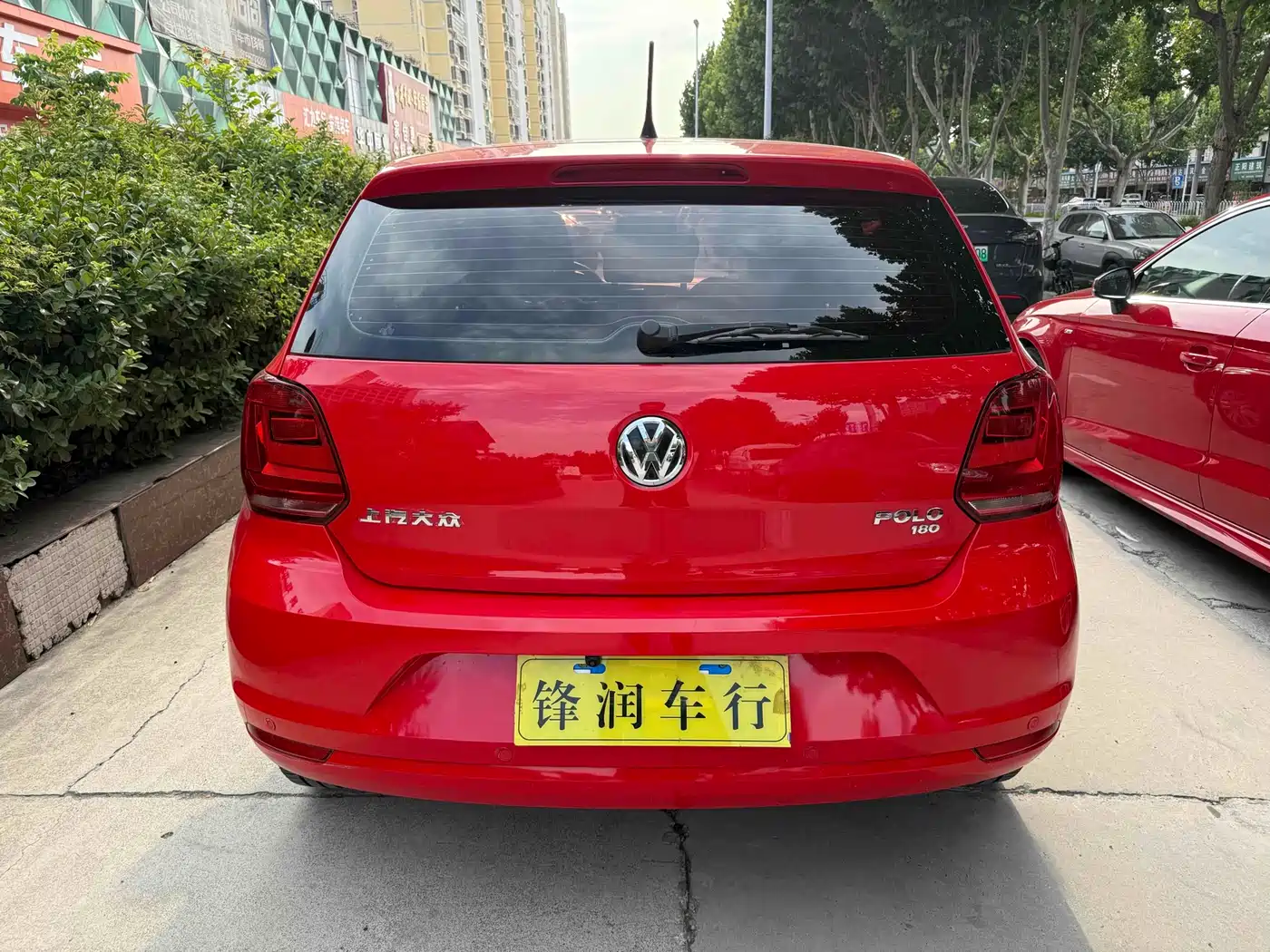 صورة 5 - Volkswagen Polo