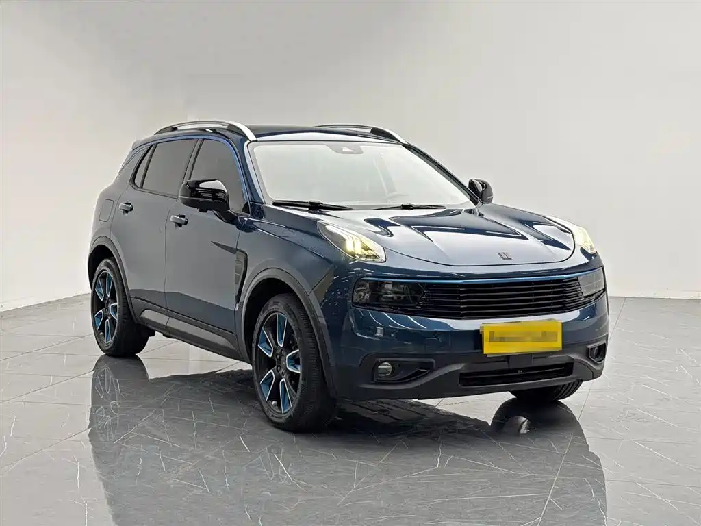 Lynk & Co 01 2017 2.0T 2WD Pro Shine Edition фото 8