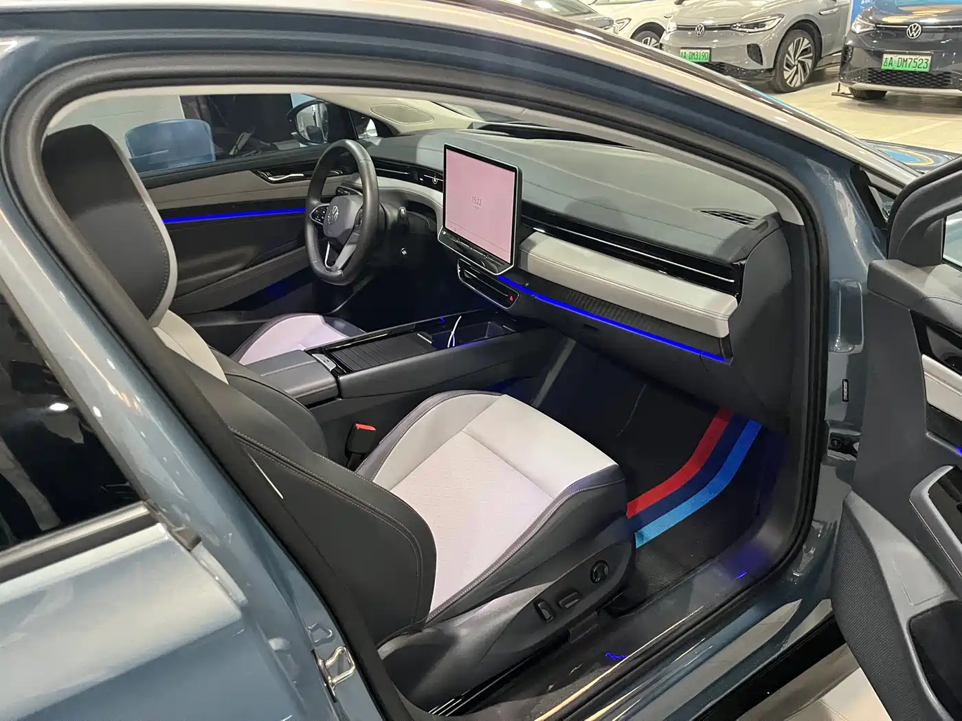 VOLKSWAGEN ID.7 VIZZION