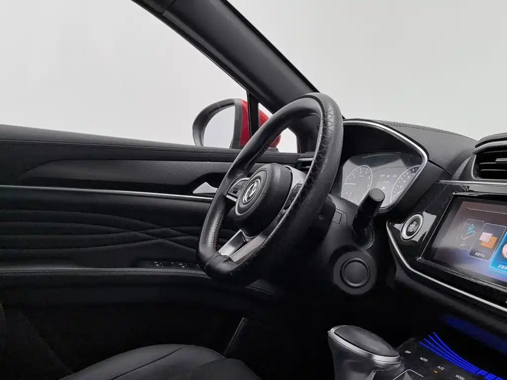 Dongfeng Fengguang Fengguang ix5 2020 2019 220T CVT Zhi Shang China VI