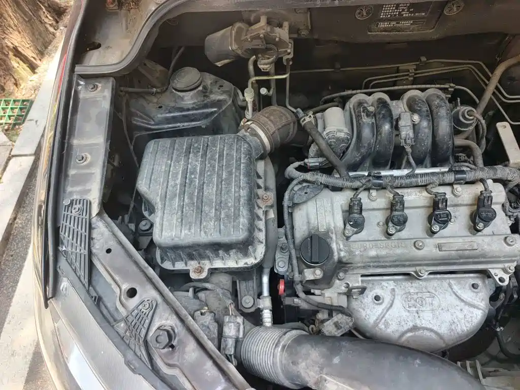 Dongfeng Fengguang Fengguang 370 2017 2017 1.5L CVT Fashion 7-Seater