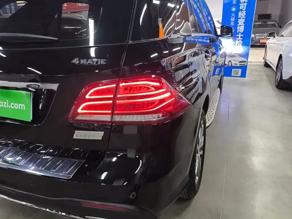 Mercedes-Benz GLE 2016 GLE 320 4MATIC Dynamic фото 8