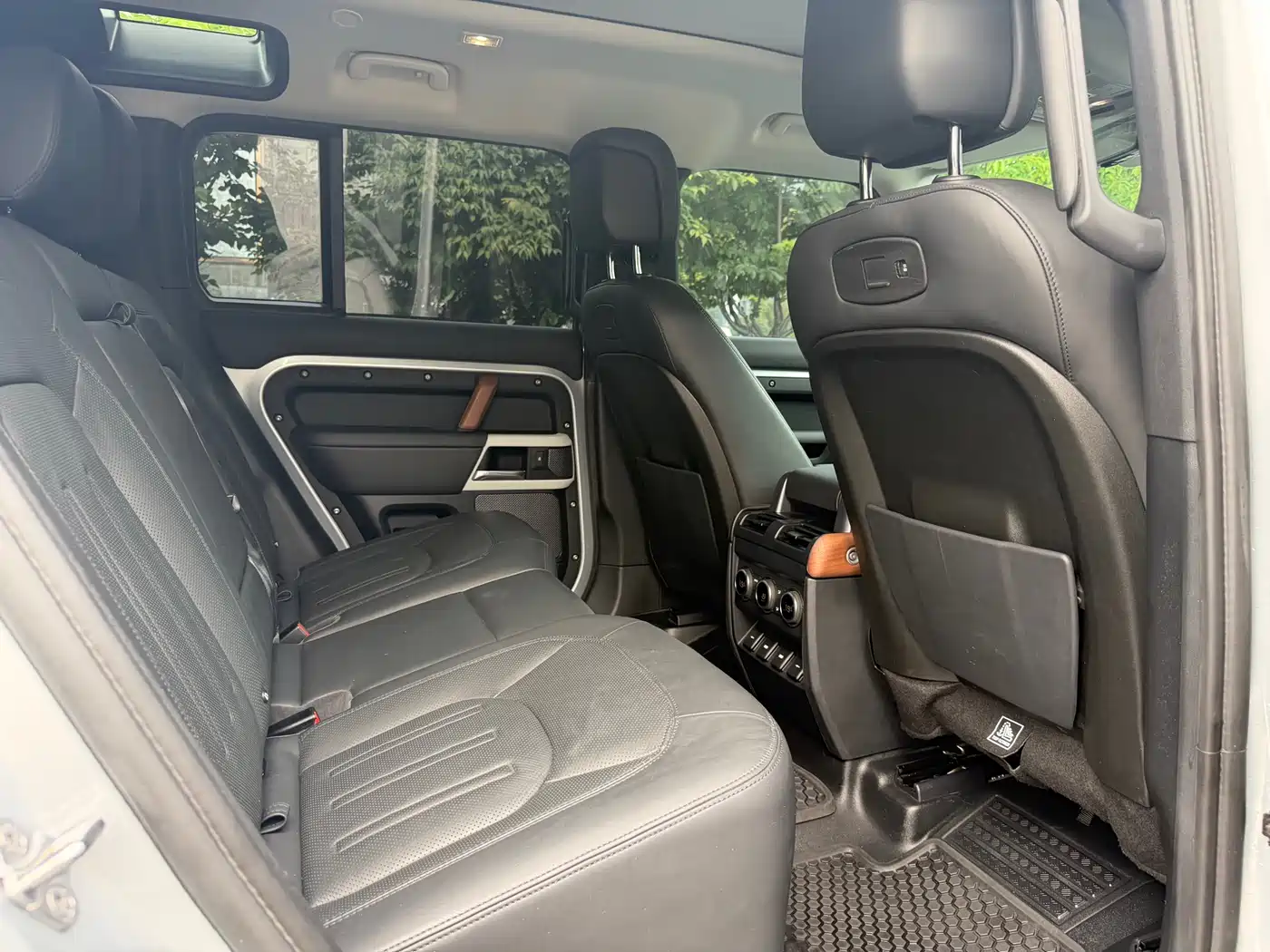 Land Rover Defender 2020 2020 Model 110 P400 HSE