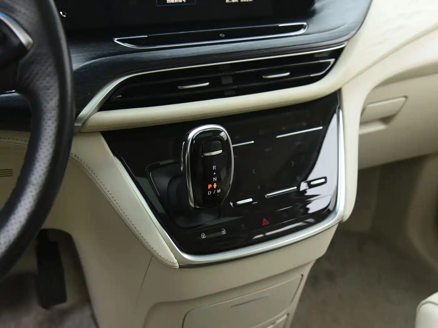 Buick GL8 2022 Avenir Avia 6-Seater Virtue Edition фото 10