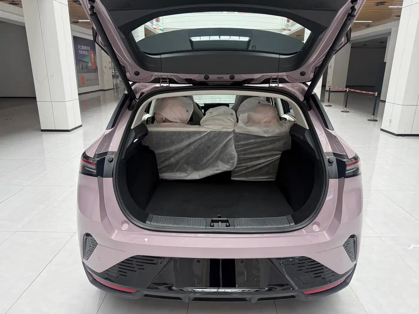 Lynk & Co 06 2025 Renew 1.5T Halo фото 8
