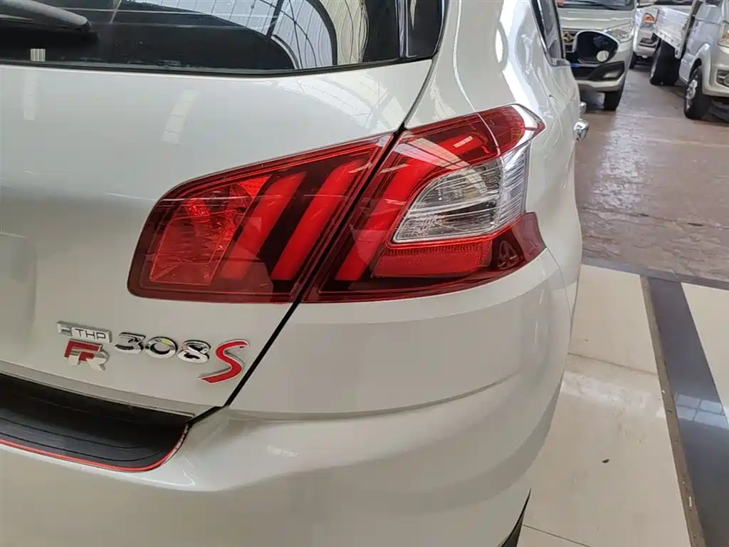 Peugeot 308S 2017 2015 1.2T Auto Dynamic Edition