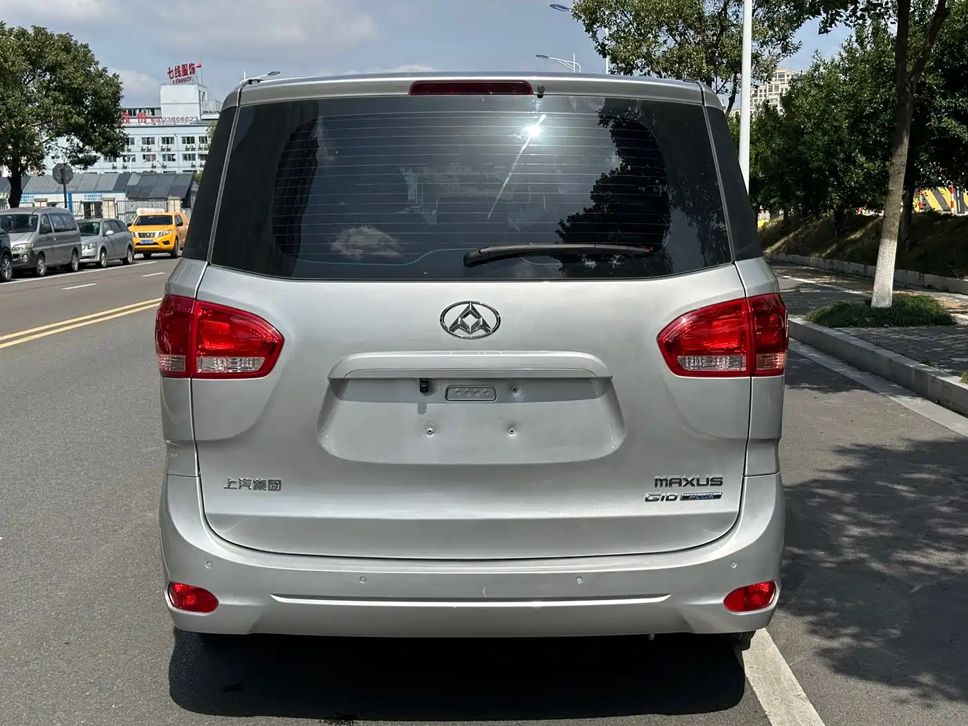 SAIC Maxus Maxus G10 2018 PLUS 2.0T Automatic Executive Edition фото 6