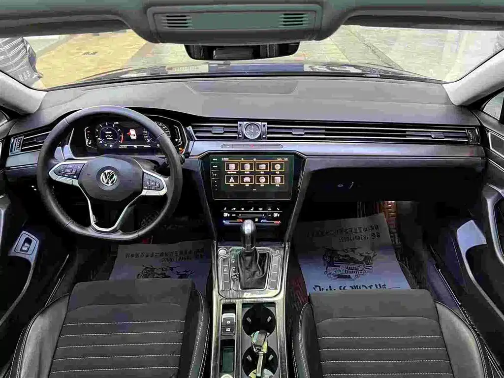 Volkswagen Magotan 2020 330TSI DSG Luxury фото 5