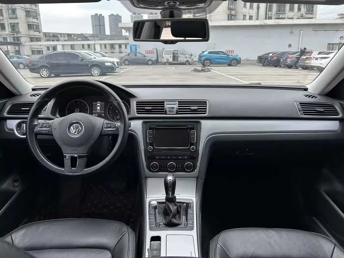 Volkswagen Passat 2014 1.8TSI DSG Executive Edition фото 5