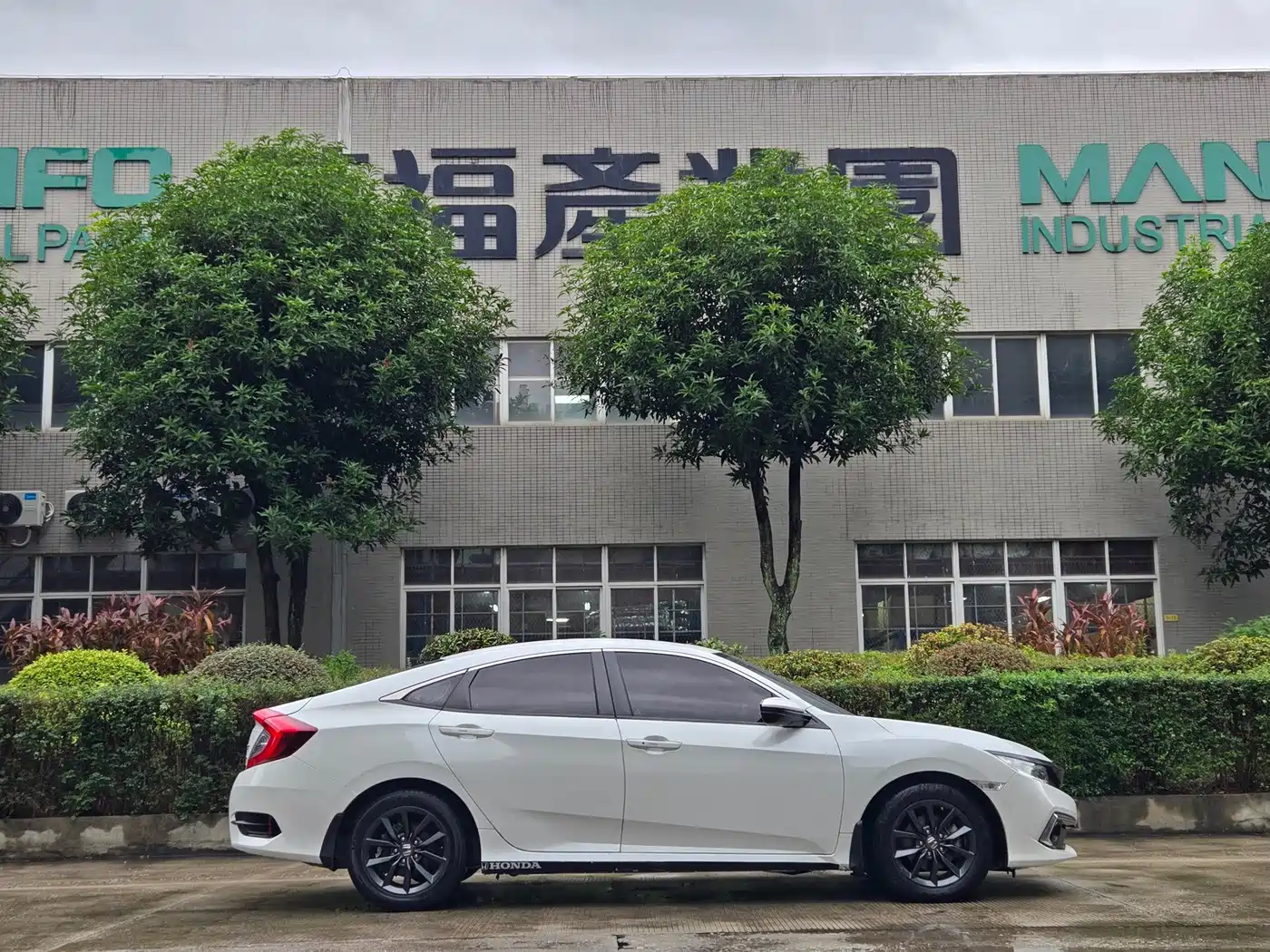 Фото 6 - Honda Civic