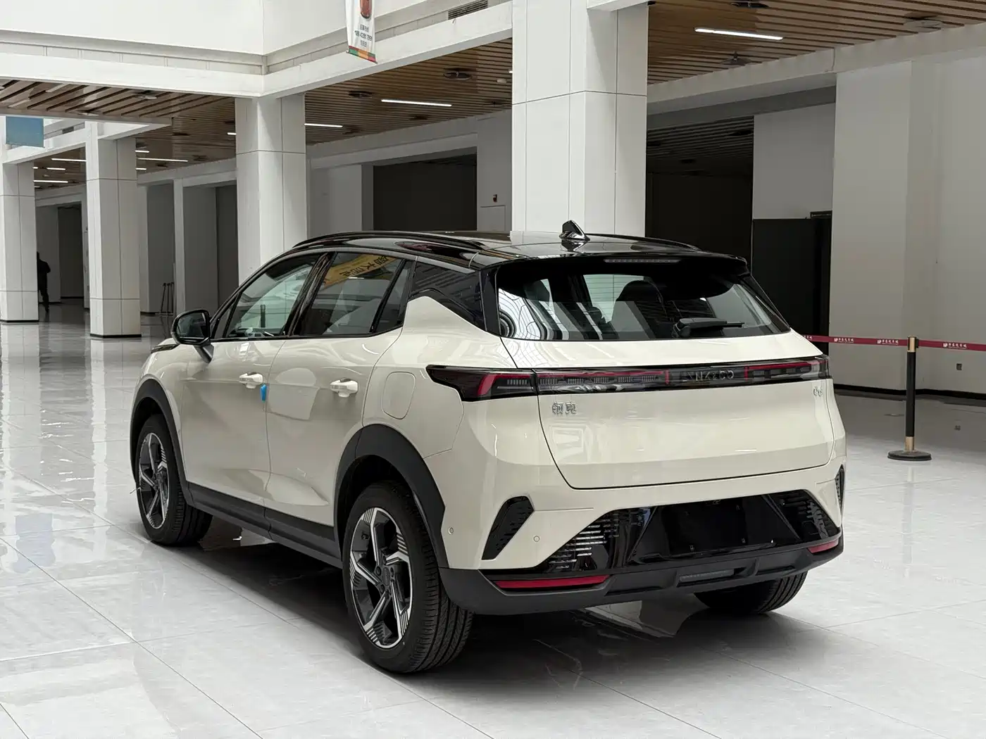 Lynk & Co 06 2025 Renew 1.5T Halo фото 6