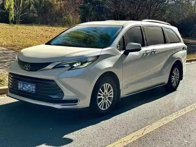  Toyota Granvia 2023 2.5L Hybrid Flagship VIP Edition