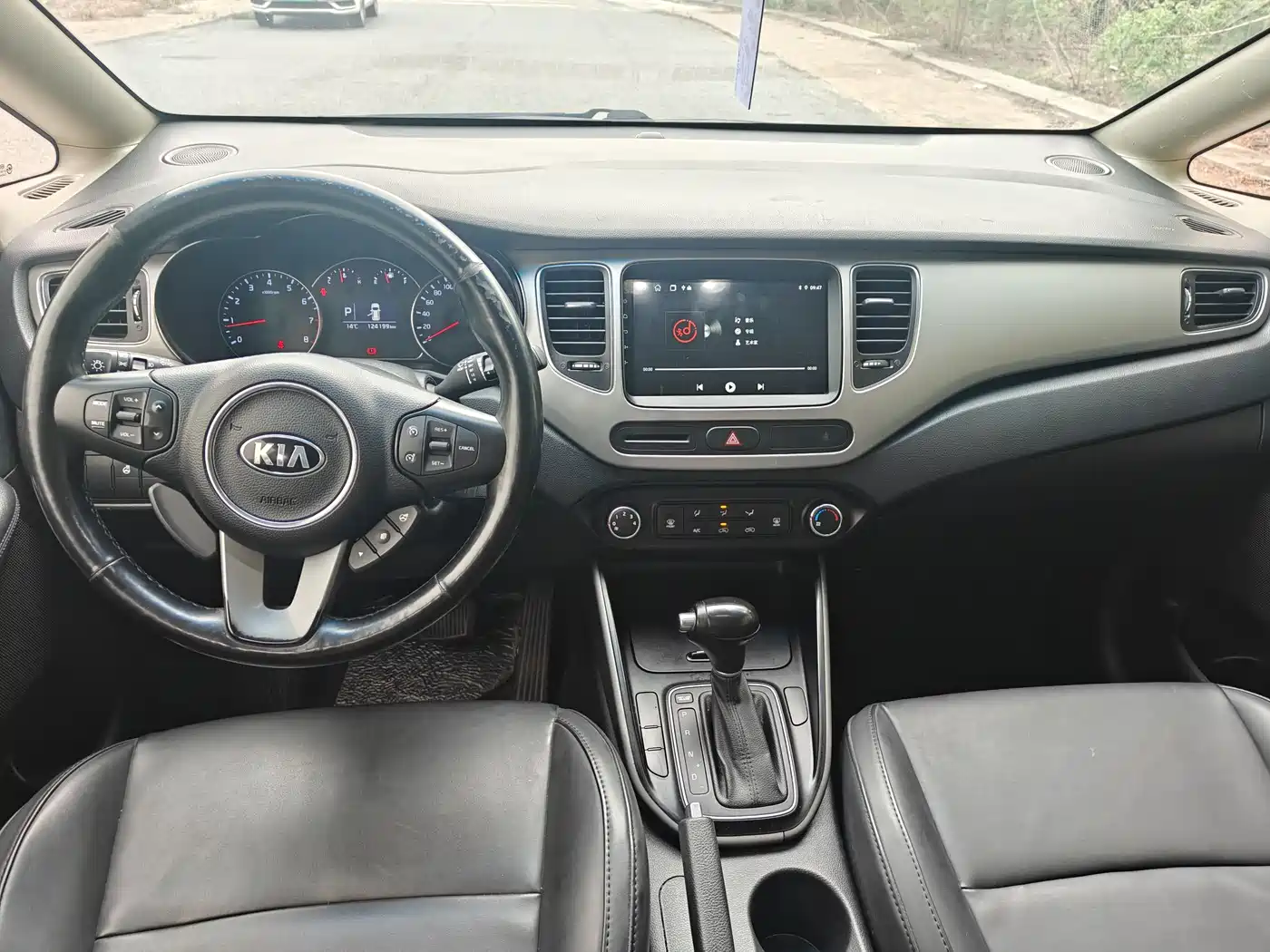 Kia Carens 2014 2013 2.0L 5-Seat Auto Standard China IV