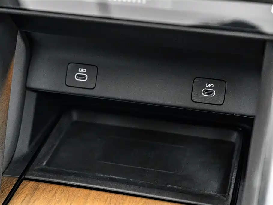 Land Rover Discovery Sport 2024 Performance Technology Edition фото 30