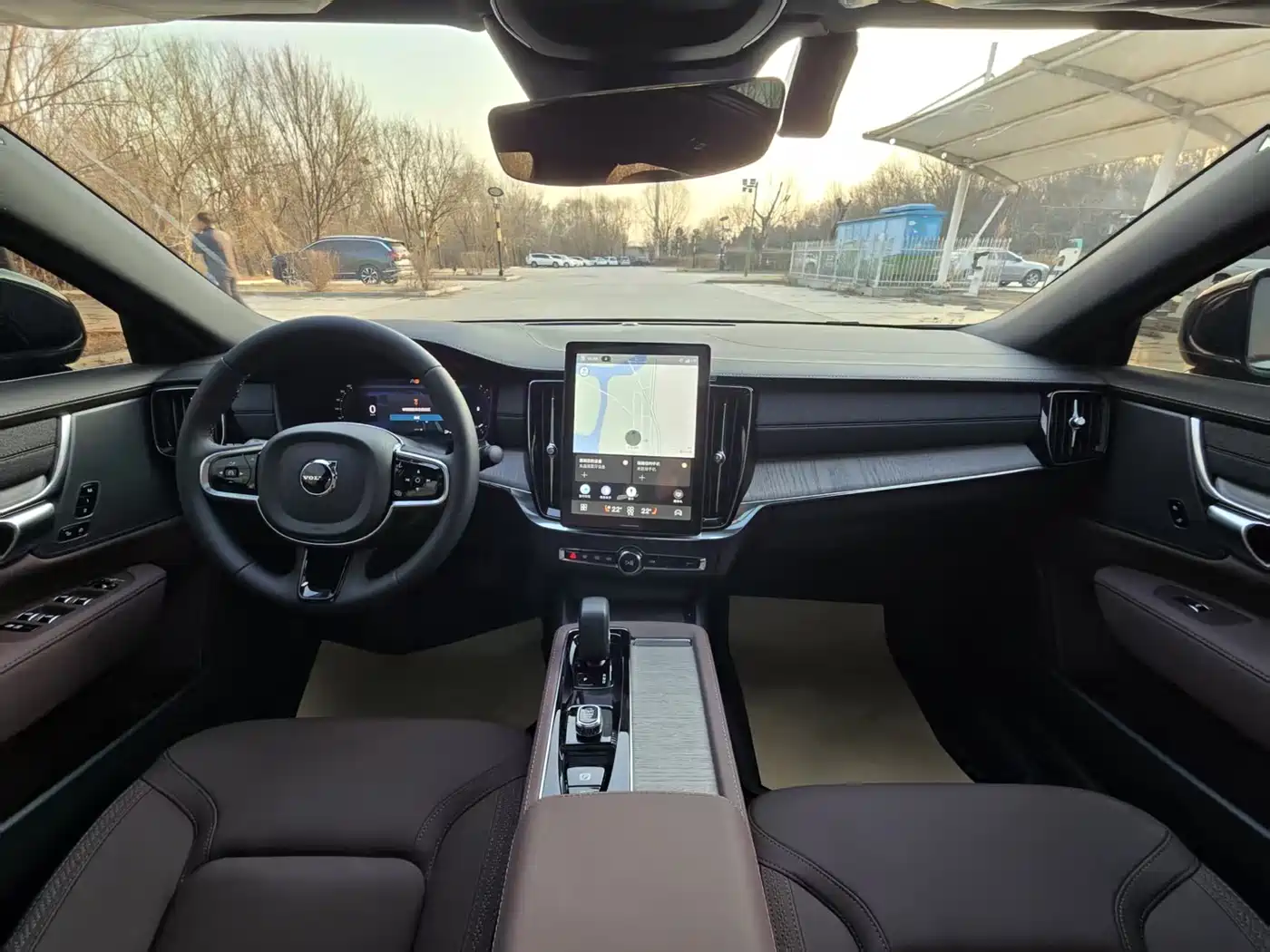 VOLVO S90