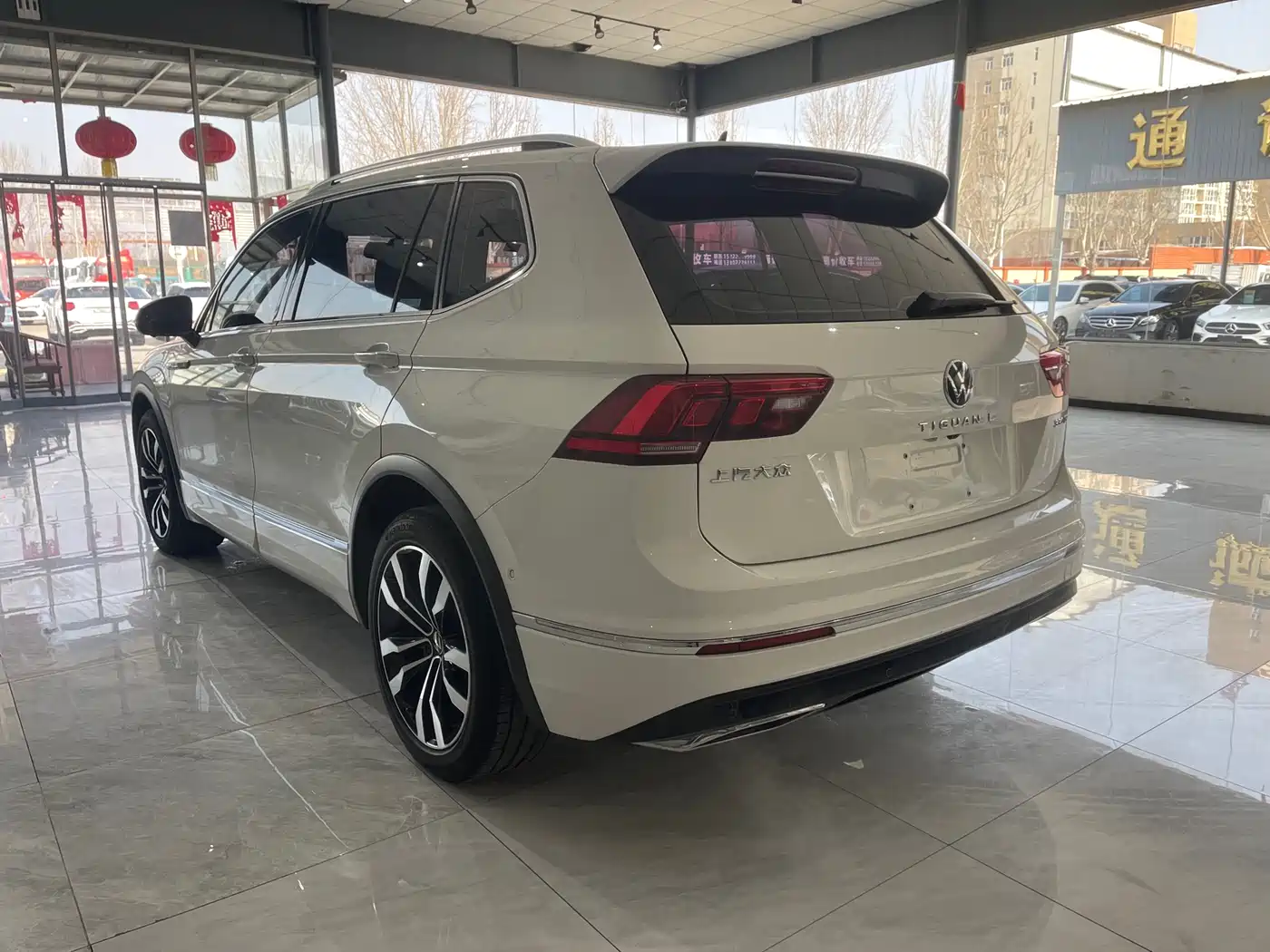 Volkswagen Tiguan L 2021 330TSI Automatic 2WD R-Line Flagship фото 7