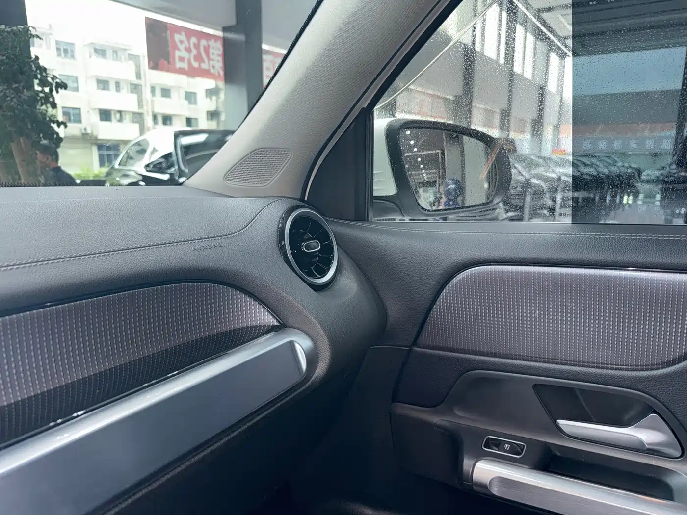 Mercedes-Benz GLB 2020 GLB 200 Dynamic фото 6