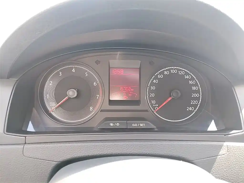 VOLKSWAGEN SANTANA